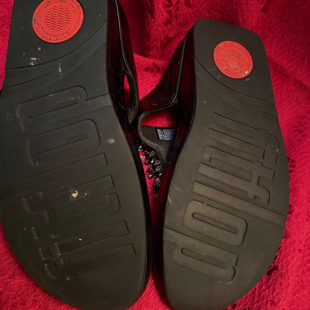 FitFlop Women's Rumba Black Beaded Toe-Post Thong Sandals *9* - Picture 3 of 6